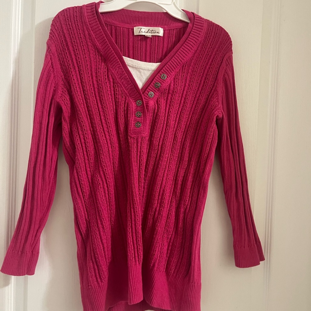 Y2K 2000s Fitted Hot Pink Henley Quarter Sleeve Button Top